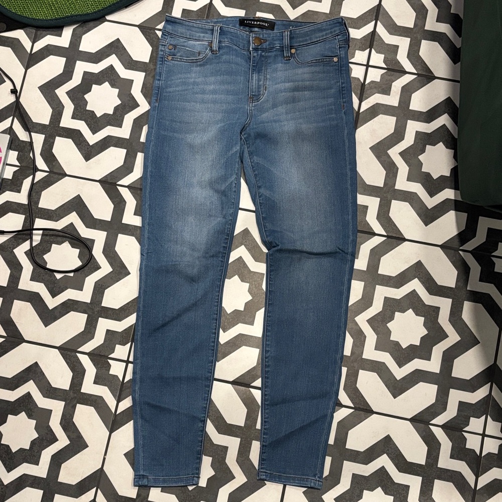 Liverpool Women's Classic Blue Skinny Jeans